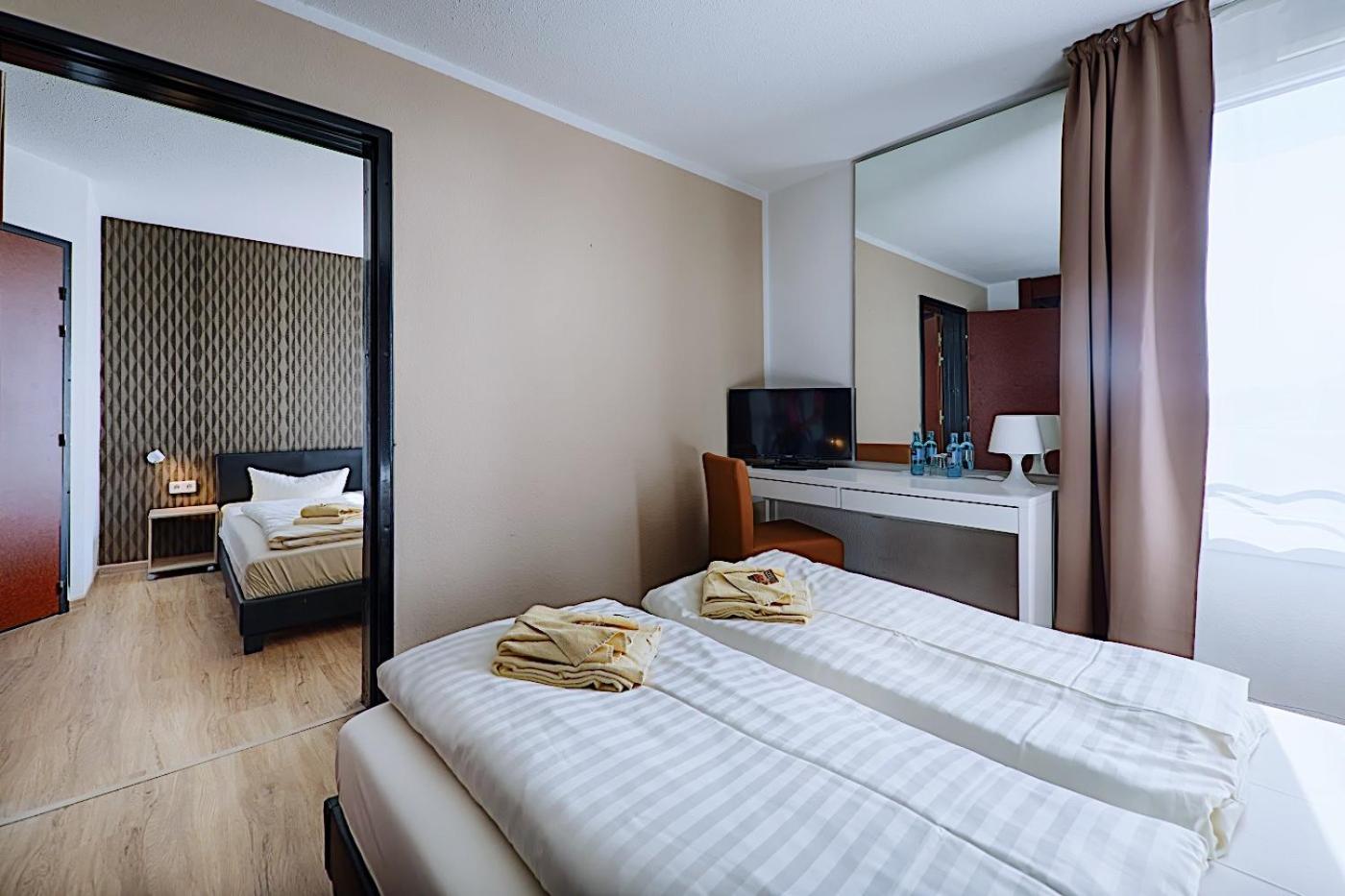 Regiohotel Leipzig West ชคอยดิทซ์ ภายนอก รูปภาพ